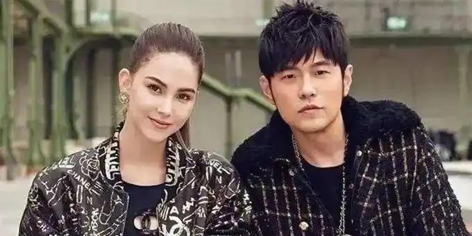 娱乐圈模范夫妻_娱乐圈夫妻有哪些照片_明星配偶爱情故事