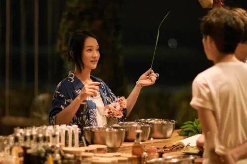 女明星睡姿照片_杨超越宋茜林允许佳琪周迅_女星奇葩睡姿揭秘