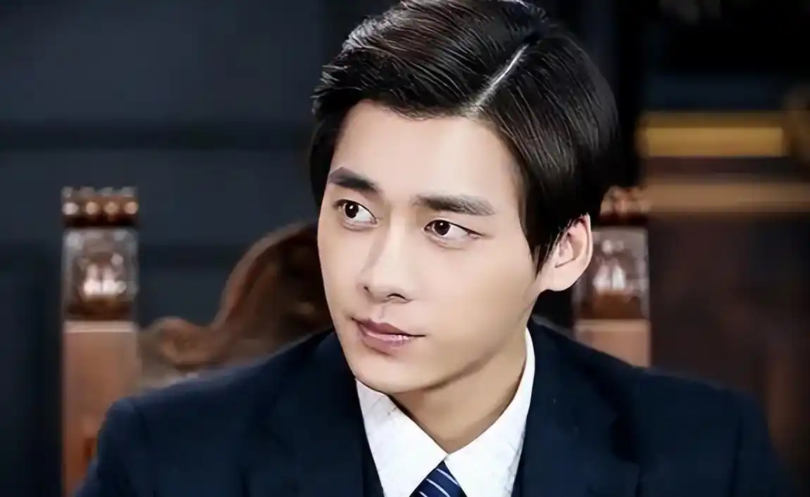 娱乐圈负面艺人复出失败_劣迹艺人复出遭遇惨败_年底黑料明星扎堆复出,