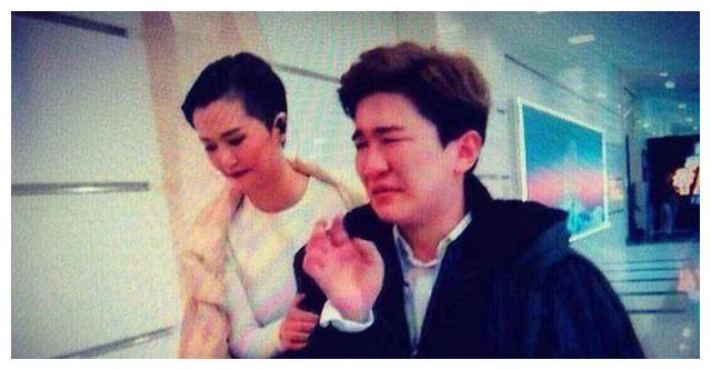 四位备受争议的主持人,第一位娘气十足,她年轻靓丽却黑料不断!